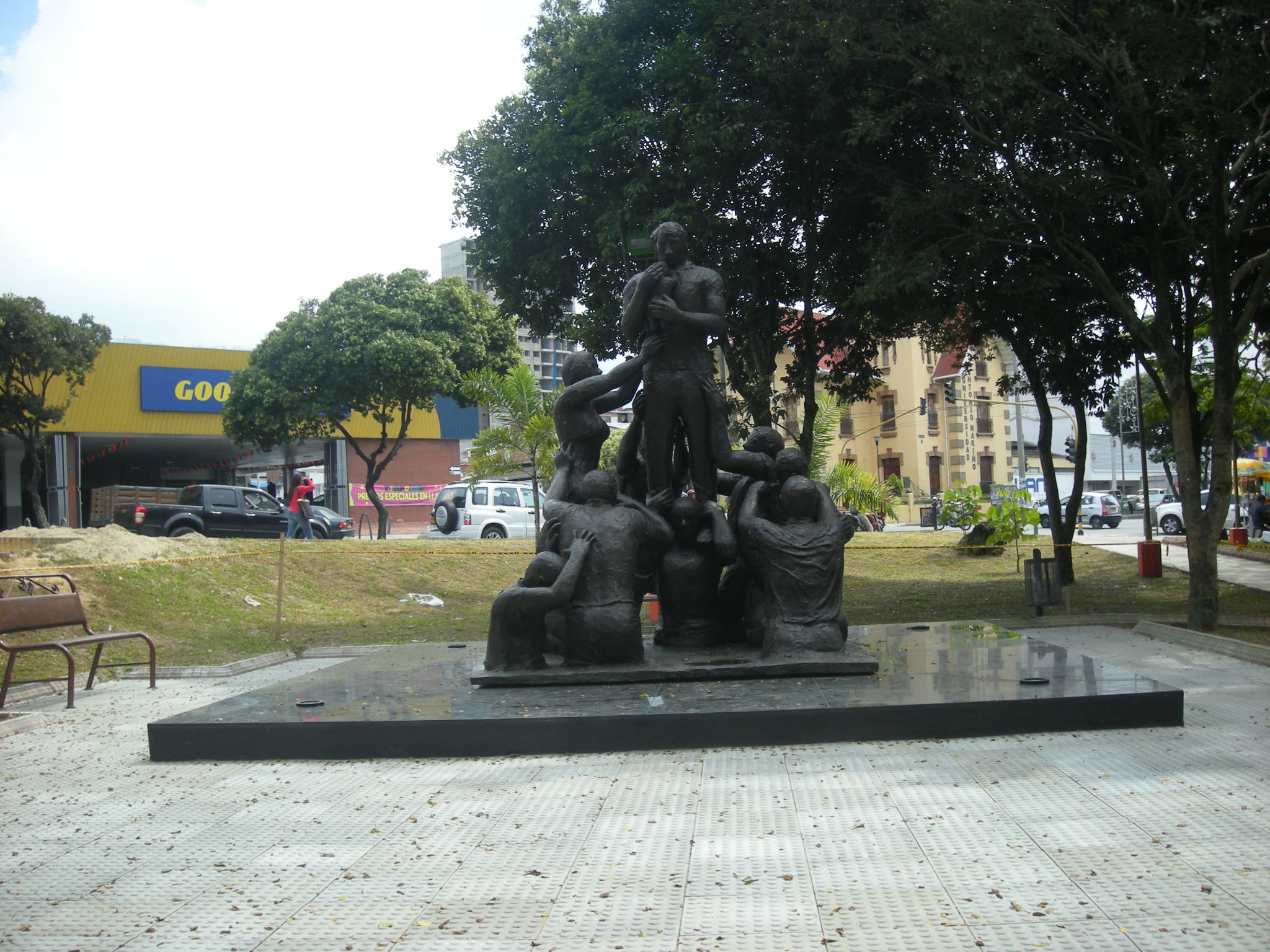 Monumento a los 19 comerciantes